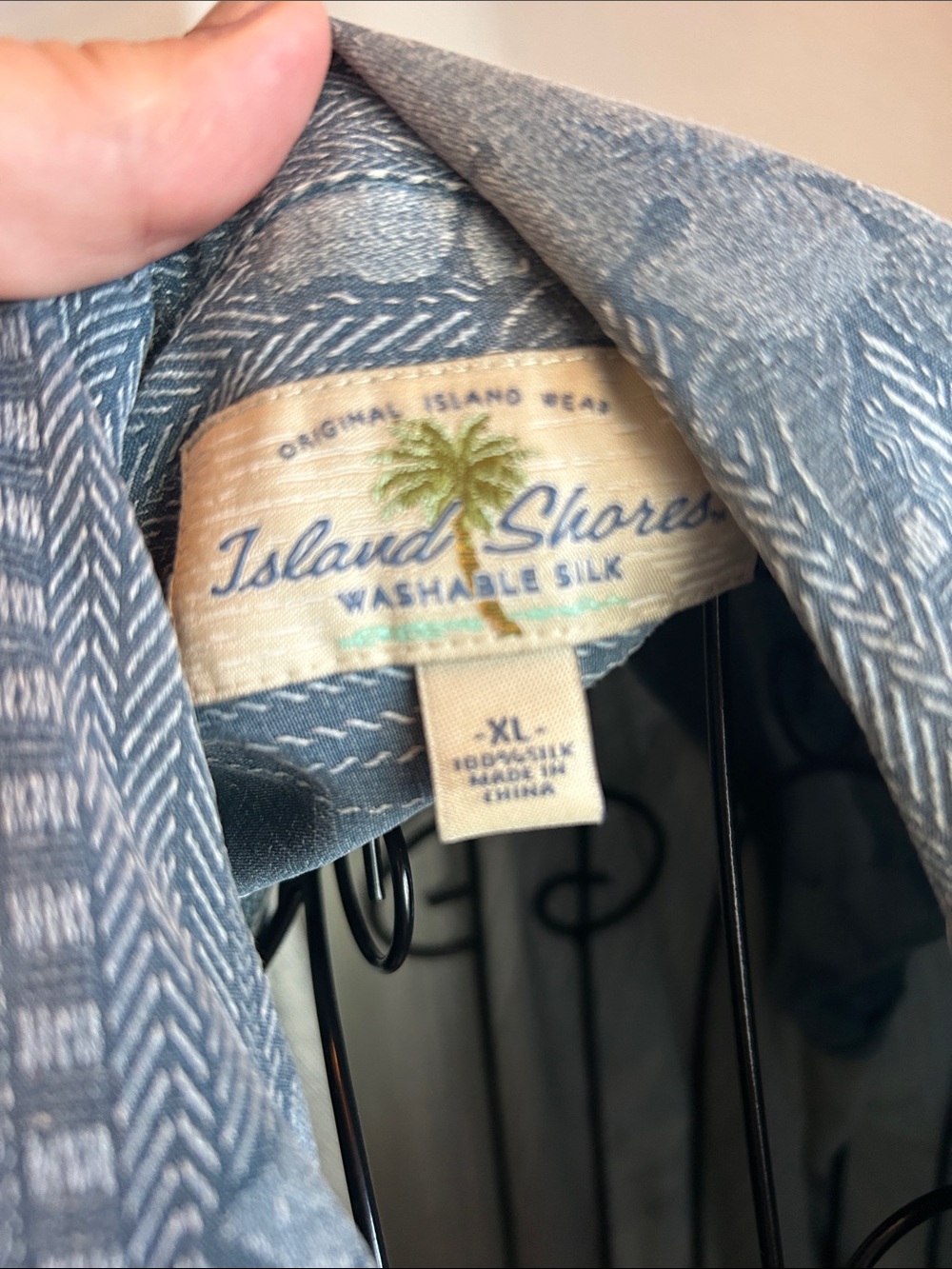 Men's Casual Short-Sleeve Button-Down Shirt in Slate Blue Floral - Picture 10 of 10